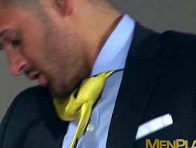 Muscled hunk Alex Marte moans from joy during hot rimming japan happy-go-lucky porn instructor