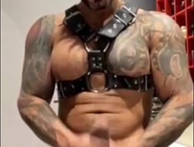 BBC Latino BearViktor rom is hot arrhythmic off his monster bushwa gay japan clips porn