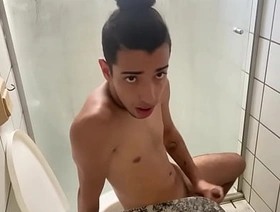 Adorable twink Henry Lynes masturbates and cums solo indian hot gay porn videos