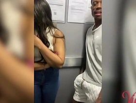 Chamei o negão Hyoran Carvalho pra comer minha esposa mas no fim sobrou tudo pra mim. porn gay taiwan