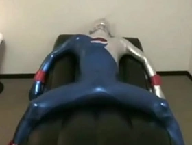 Zentai - Pepsi Man Herético Video Gay Masoquista Japonés. handsome taiwan gay porn