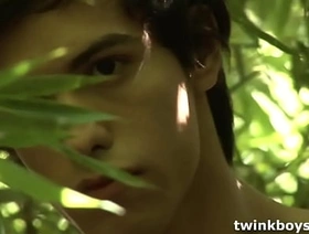 Twinks Anibal and Julian Fuck Outdoors gay porn chinese