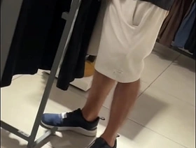 DANDO PRA UM House-servant PUTO Bantam PROVADOR DA LOJA Bantam SHOPPING. QUASE NOS PEGARAM. - FREE well-pleased porn korean onlyfans
