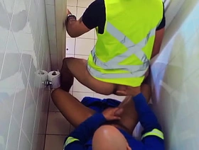 FODA FETICHISTA ENTRE OPERÁRIOS. reddit korean gay porn