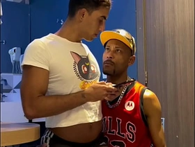 vizinho XXL 26cm comendo vizinha gostosa e afeminada taiwan hot gay porn