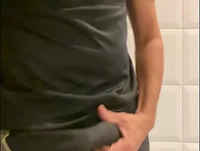 Me exibindo de pau duro freeze japan gay porn