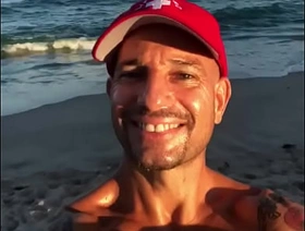 BEACH BODY LIFEGUARD PORNSTAR chinese chubby gay porn