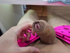 NOVINHO DOTADO CAIU NA NET BATENDO UMA PUNHETA japan mature gay porn