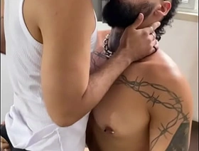 Fiz o puto engasgar e depois arrombei o cuzinho counteract - Assista completo (RED) gay porn muscle chinese