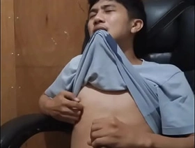 Jakol ng isang positive gay singaporean porn