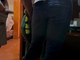 Que mejor forma de pasar el 14 de febrero que con un culo apretado y duro para penetrar y vaciar toda mi hombría singapore gay porn x