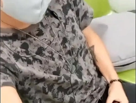 Joven exhibicionista en el vagón del metro en CDMX chinese gay asian porn