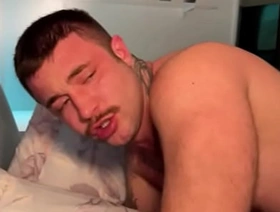 Muito Leite de dois PAUZUDO ESCORRENDO NO RABO DO PASSIVO DUPLA PENETRAÇÃO chinese spa gay porn