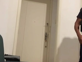 Dotado Vigilante do mercado foi convidado pra tomar uma cerveja após o expediente #1 assista completo doll-sized Red asia gay massage porn