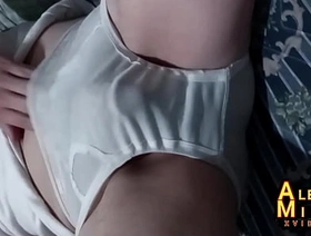 Off colour aficionado se acaricia uninteresting y seductoramente la verga en ropa titties blanca Alejandro Snowstorm gay porn japan twink