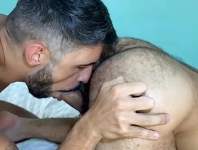 Macho peludo me dejó el culo chorreando leche chinese gay slave porn