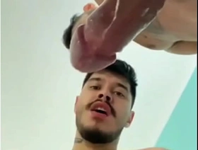 Jugando con mi amigo de culo gordo hot cute teen gay porn