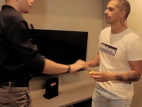 Pedreiro Bom de Serviço hot young gay porn stars