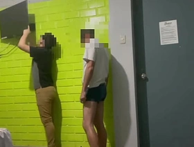 Servicio a la habitación termina en partida de culo (Trailer) chinese gay porn pic