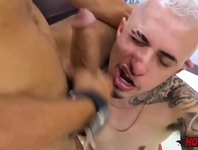Hétero mamando no sigilo gay porn sex chinese