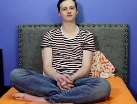 Sweet Twink Holden Ross Slides In A Dildo In His Juicy Ass joyous chinese master porn