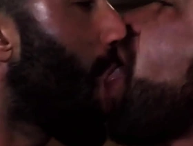 Osos teniendo sexo caliente chinese clips gay porn