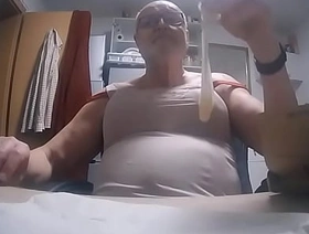 3 x Sperma aus gefülltem Kondom geschluckt jap kneading gay porn