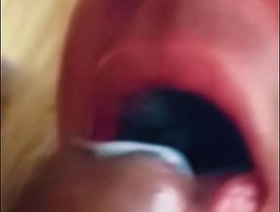 HOT VENEZUELAN  CUMSHOT Adjacent to SURFERS MOUTH japan robust jubilant porn