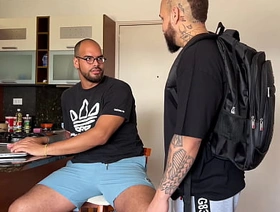 Gigante Me come El culo hot military gay porn