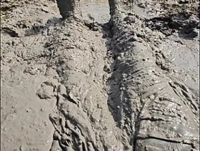 Mudding in County Car park Lakebed 2 gay hot kiss porn