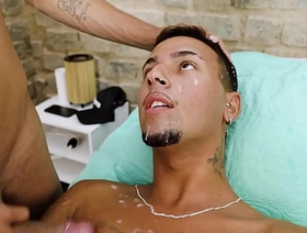 Comi o cu do meu namorado depois de pedir em namoro! indonesian gay porn integument