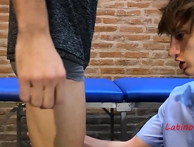 Masseur Rubs Patient’s Cock & Gets Fucked retaliation hot unconcerned bubble butt porn