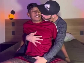 Duvido não gozar em 2 minutos hot gay twins porn