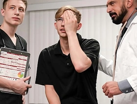 Perverted detached Doctor Fucks His Favorite Patient in His Clinic - Doctorblows hot cops detached porn