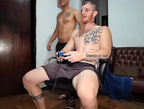 meu amigo me comeu enquanto jogava vídeo game hot gay rimming porn