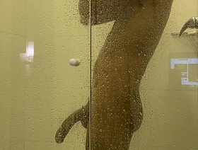 negro roludo no hotel sozinho esperando pra comer um cuzinho kazuki japan gay porn