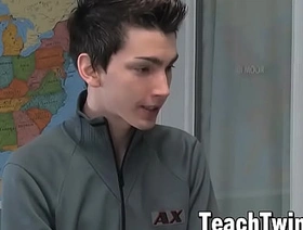 Cute twink Colby London drilled unconnected with teacher Brice Carson hot delighted porn desi