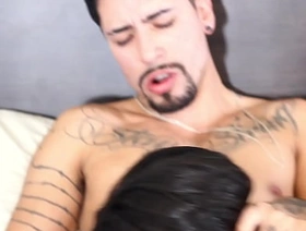 Arrebentando o namorado da minha amiga gay teen asia porn