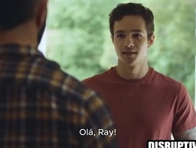 Garoto se apaixona pelo sequestrador e volta para foder com ele - Síndrome de Estocolmo (legendado) hot gay bubble butt porn