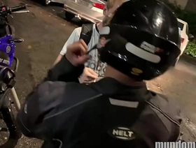 O mototaxi me comeu gostoso! singapore bulldoze gay porn