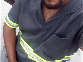 Trabalhador escondido na obra se masturbando solo chinese blithe porn