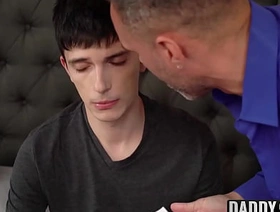 Horny teen pain in the neck drilled missionary by hairy muscular daddy gay porn korean boys