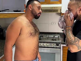 Gordo Peludo Vergon Preña el culo Blanco de Scoty Brayan thailand gay sauna porn