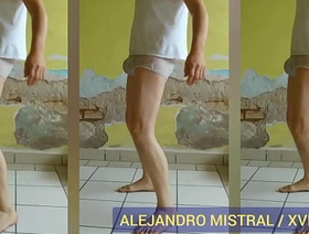 Hombre gay bailando en ropa interior blanca mojada Trusas Calzoncillos calientes ALEJANDRO Harmattan gay hot video porn