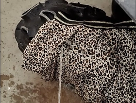 Just peeing on my skirts teasers chinese gay twink porn