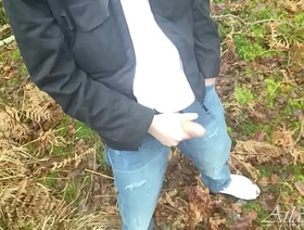 Wichsen und Abspritzen im Wald korean gay porn fuck