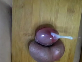 睾丸を潰されて射精する korean gay rare porn